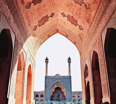مسجد جامع اصفهان: موزه زنده معماری ایران