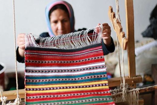 Jajim, umjetnost tkanja šarenih i svestranih proizvoda
