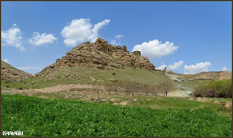 گویجه قلعه، دژی باستانی با ساختاری صخره‌ای