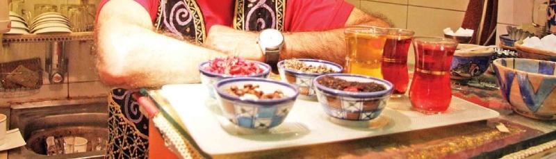 Kafana Hadži Ali Derviša, najmanja kafana na svijetu u teheranskom bazaru